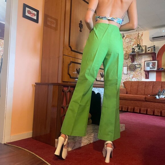 DEADSTOCK 1970s vintage green pleated fake pocket double button flare pants! - Picture 8 of 15